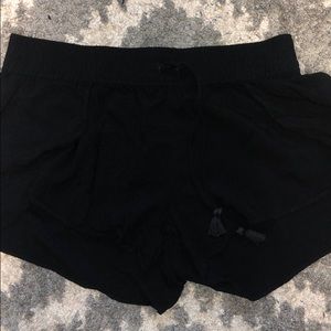 Black flowy aerie shorts size medium